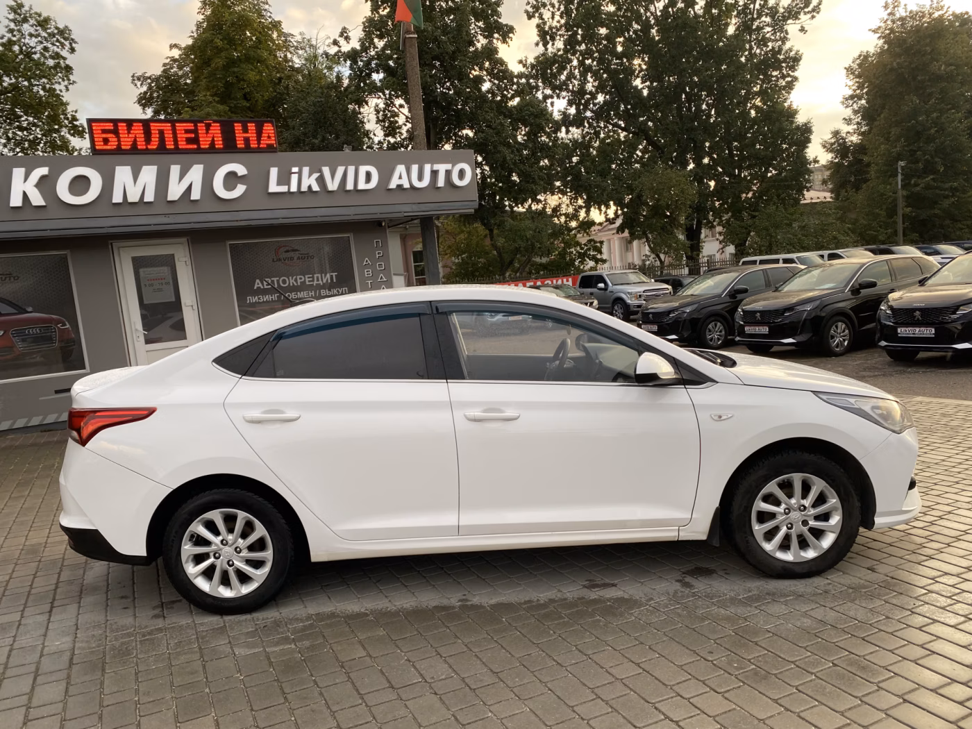 Hyundai Accent фото 10