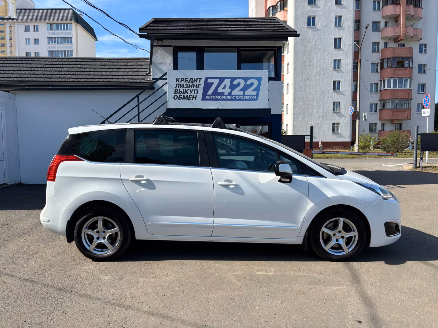 Peugeot 5008 фото 4
