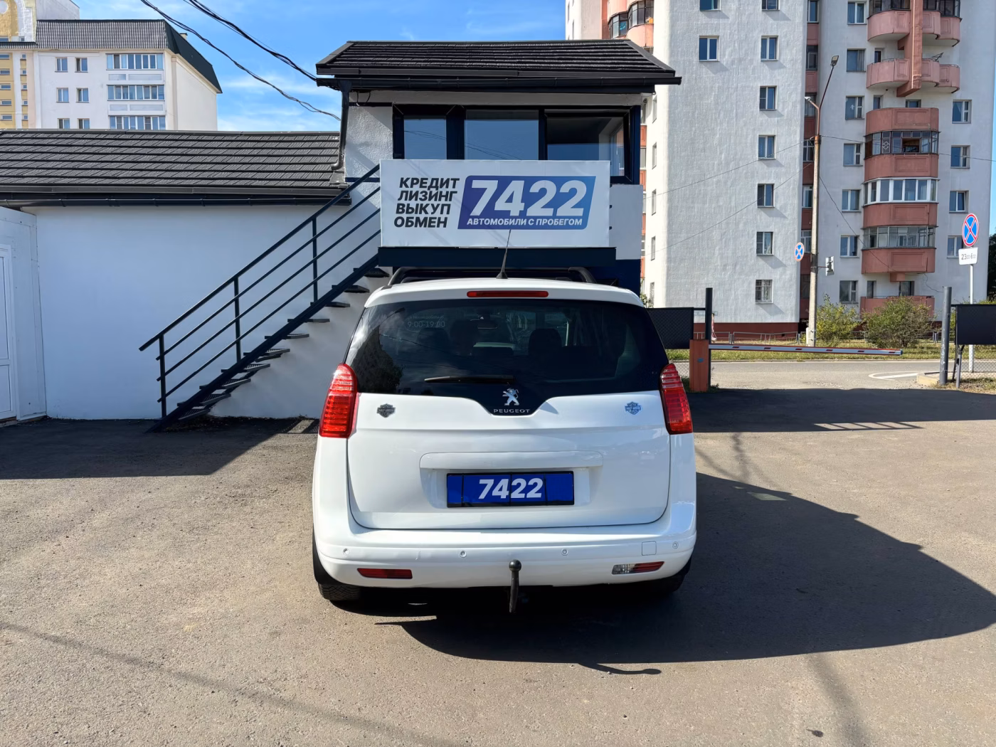 Peugeot 5008 фото 6