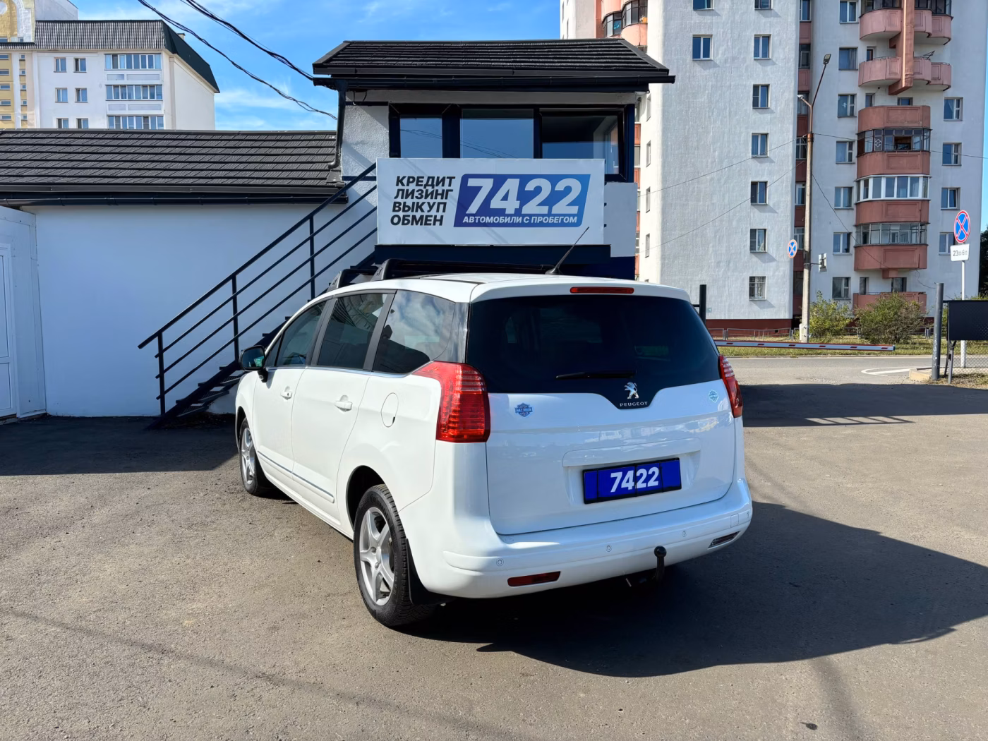 Peugeot 5008 фото 7