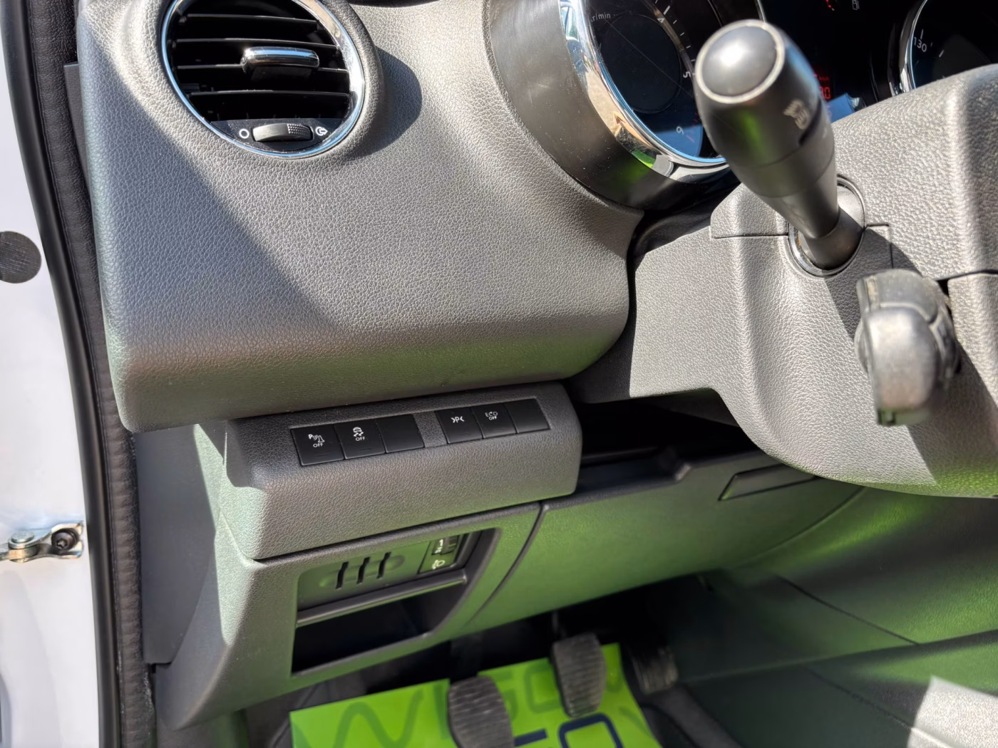 Peugeot 5008 фото 14
