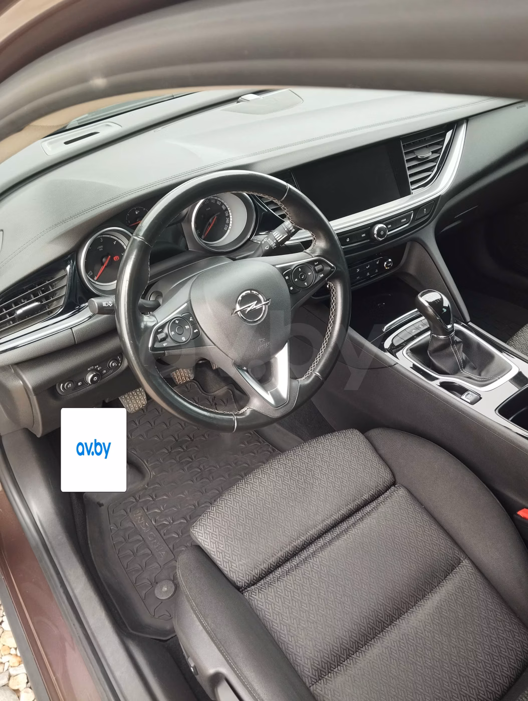 Opel Insignia фото 11