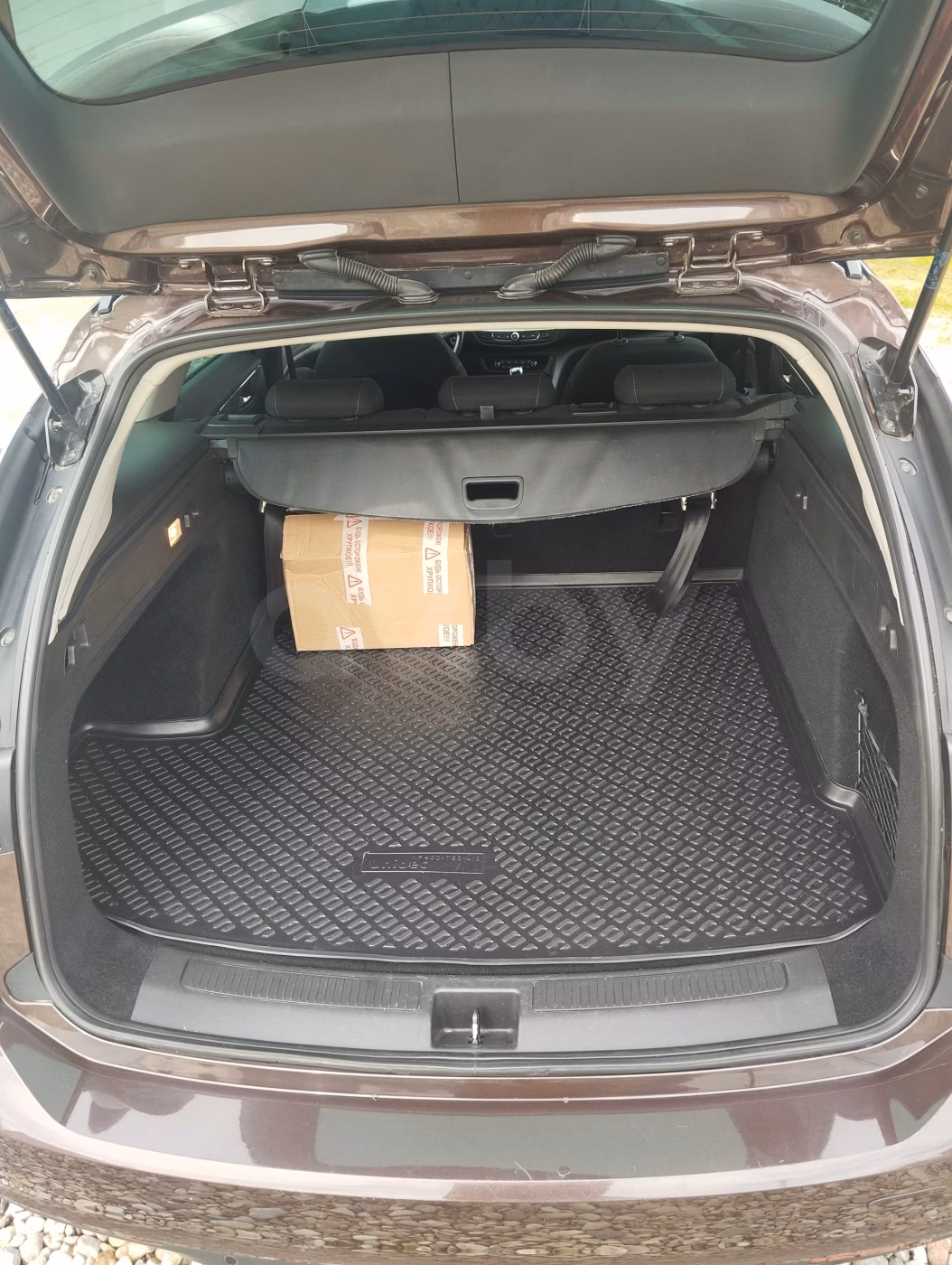Opel Insignia фото 8