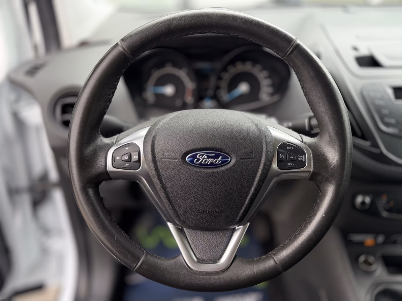 Ford Tourneo Courier фото 19