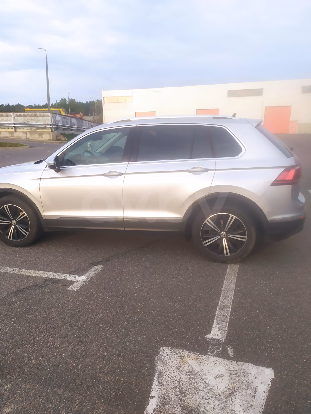 Volkswagen Tiguan фото 2