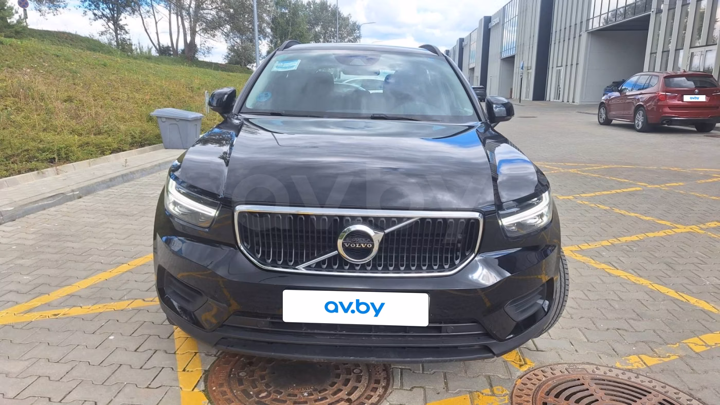 Volvo XC40 фото 2