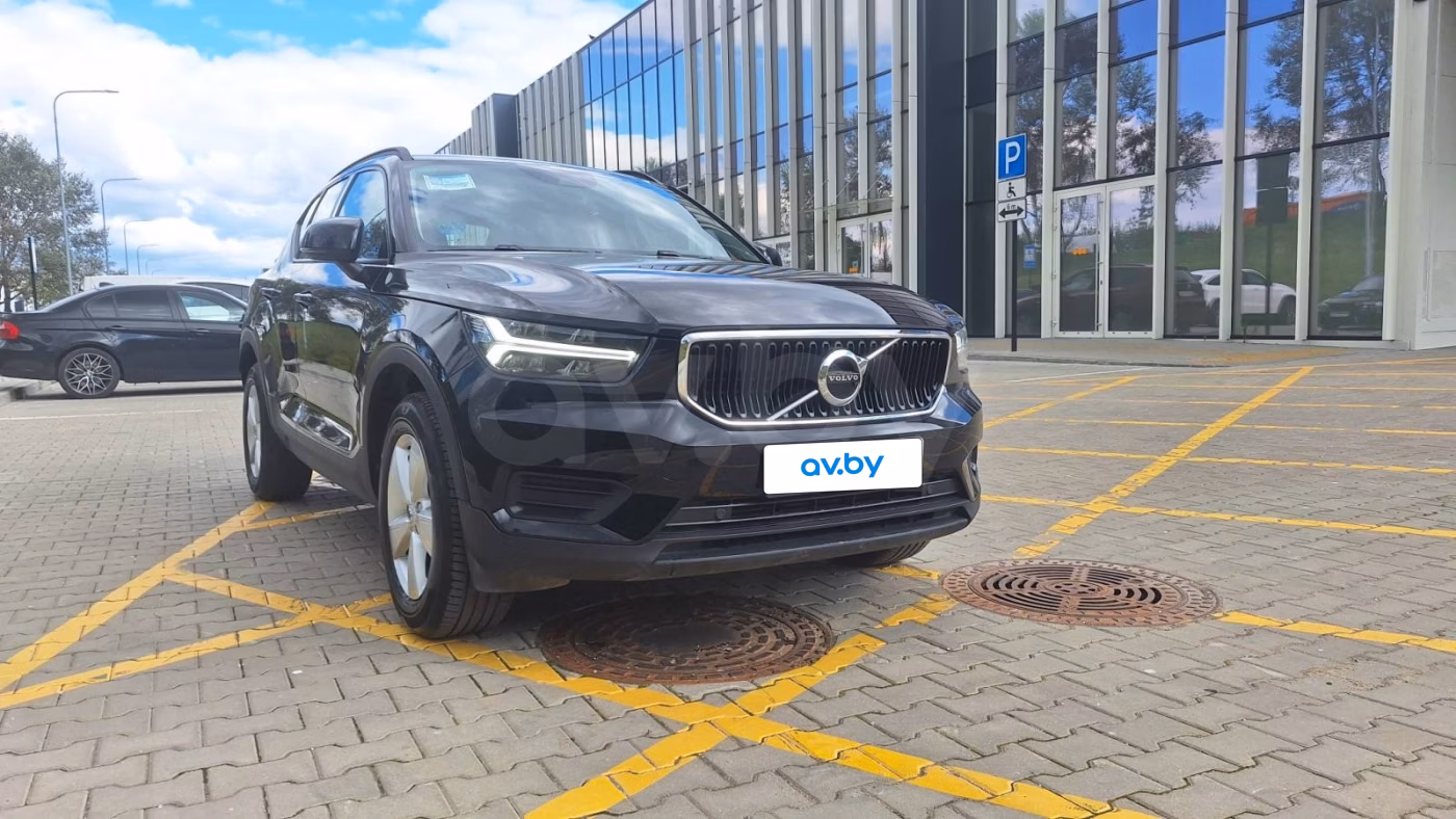 Volvo XC40 фото 7