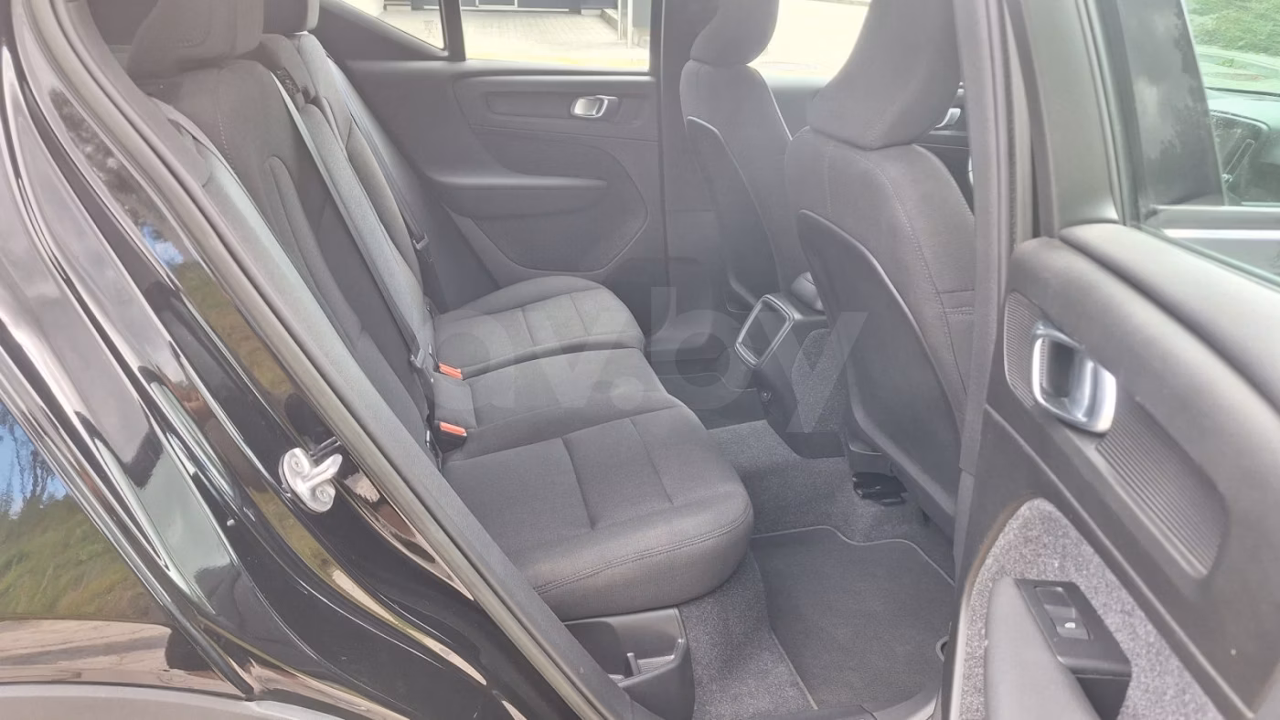 Volvo XC40 фото 18