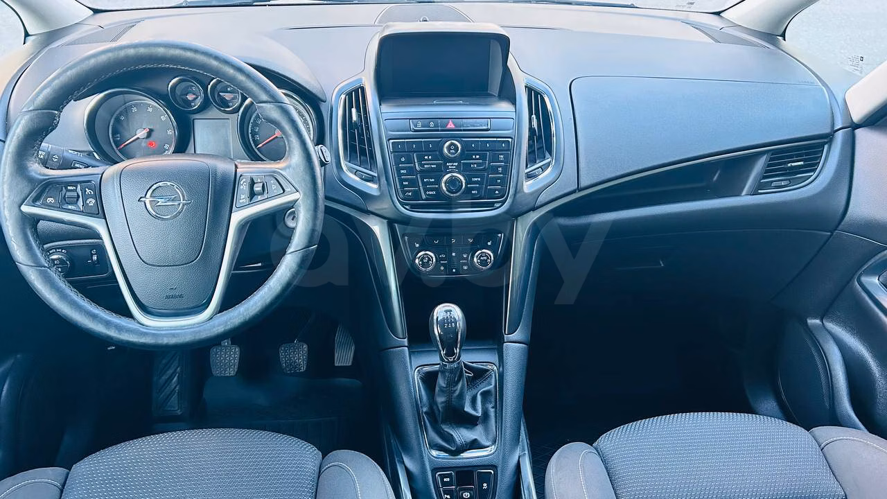 Opel Zafira фото 2