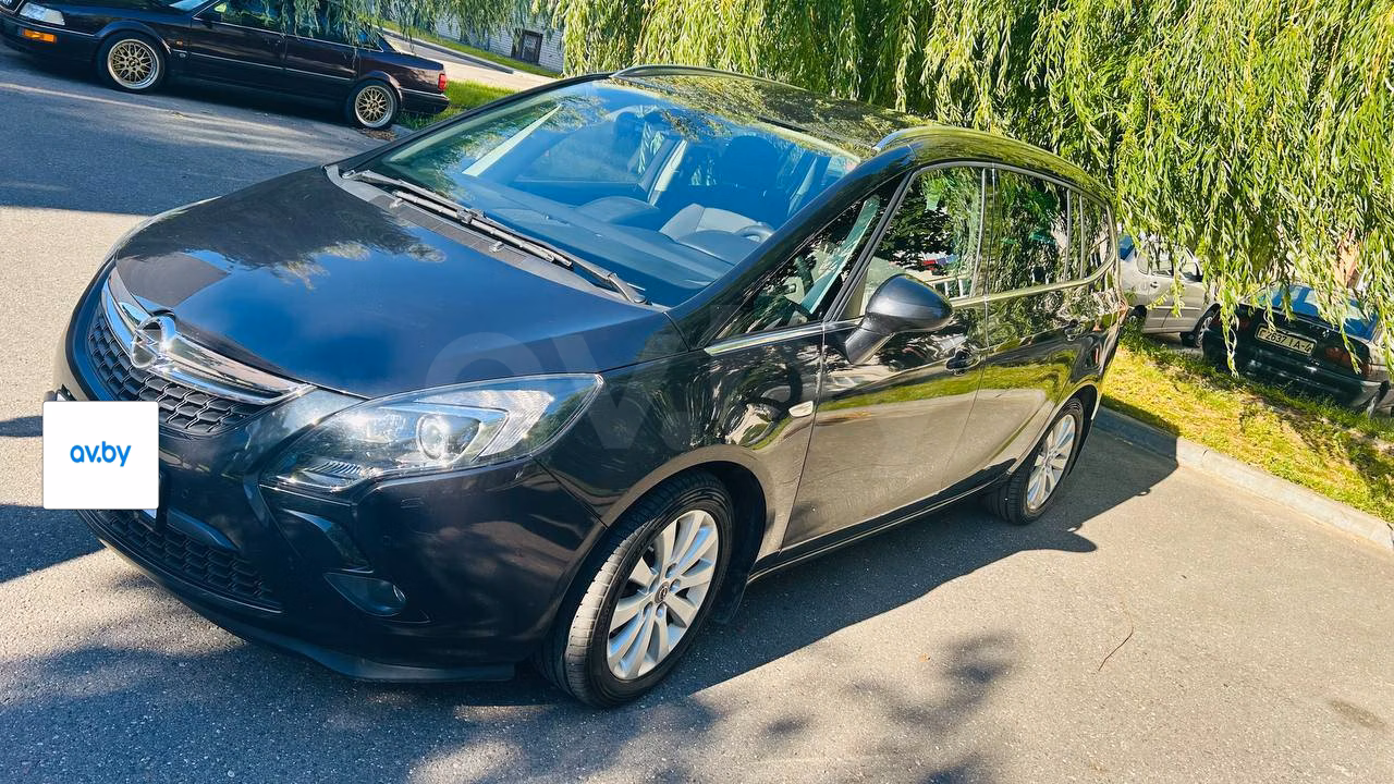 Opel Zafira фото 4