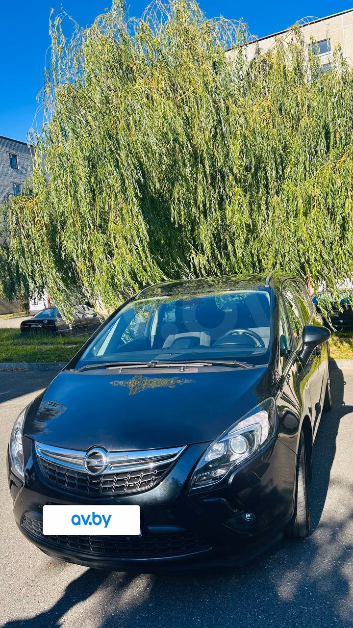 Opel Zafira фото 3