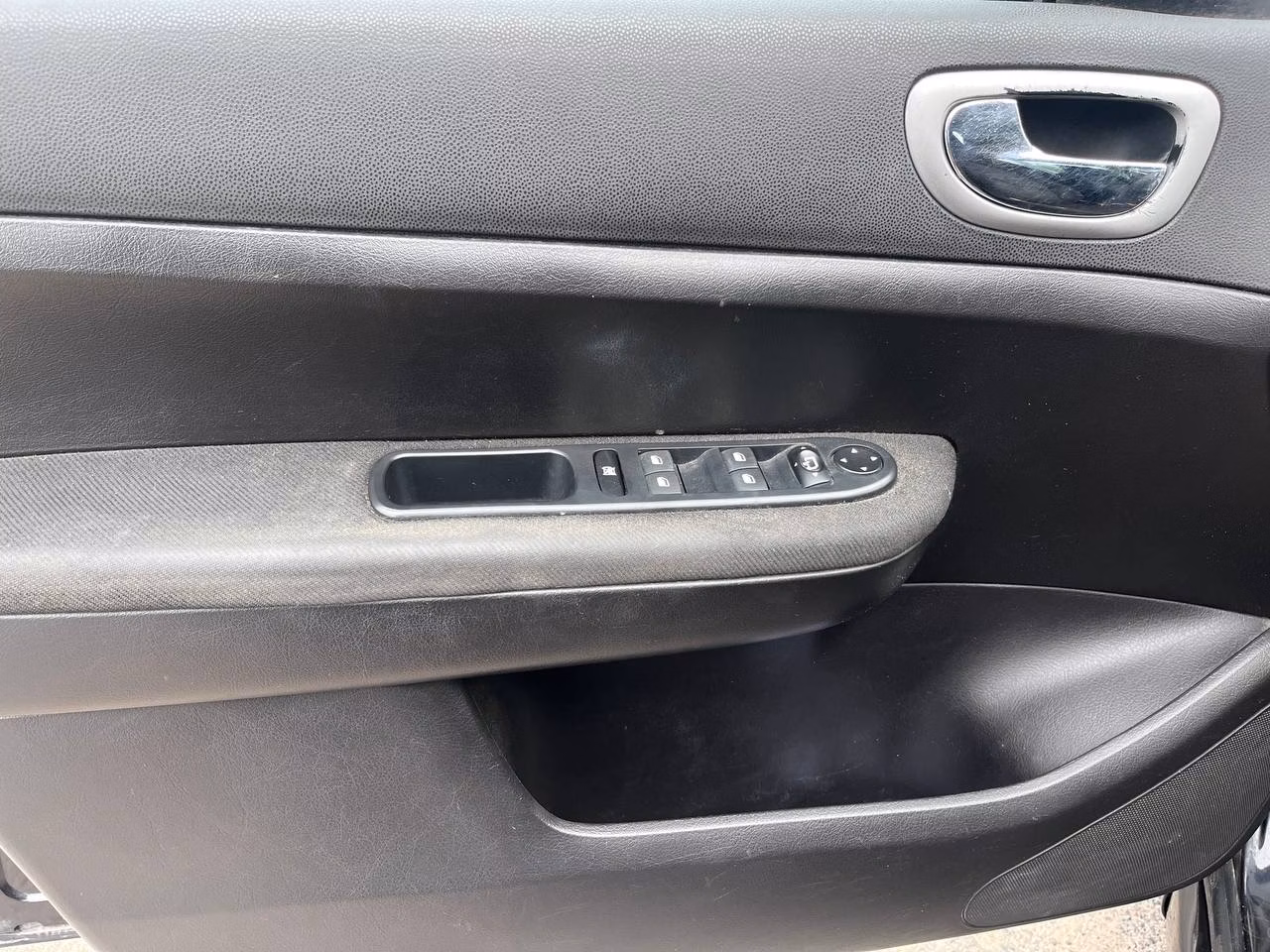 Peugeot 307 фото 10