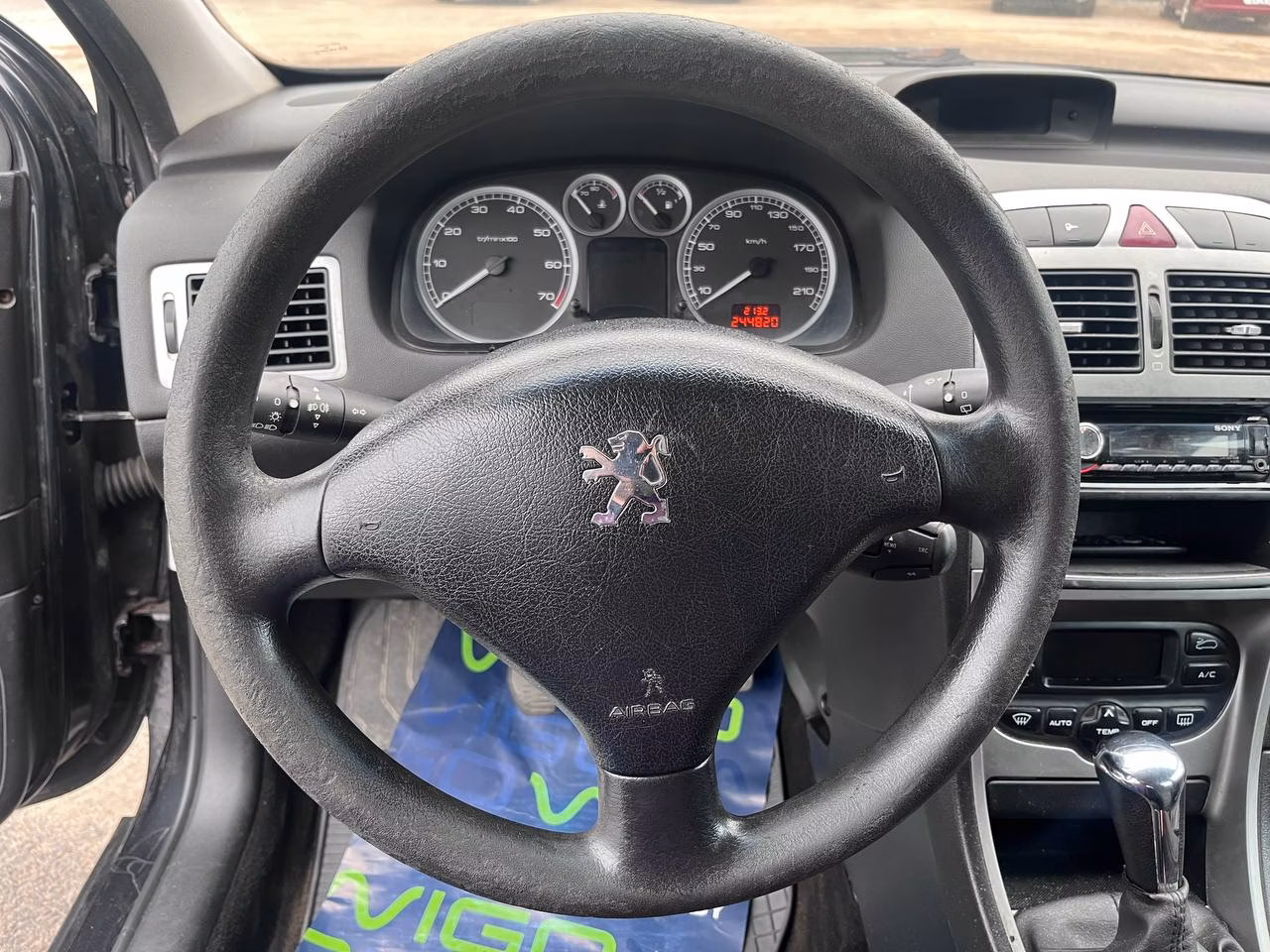 Peugeot 307 фото 14
