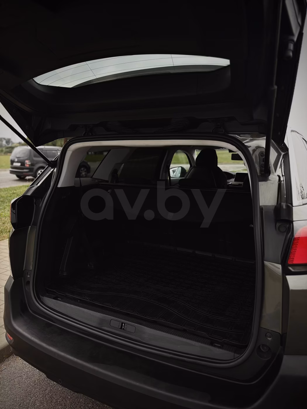 Peugeot 5008 фото 17