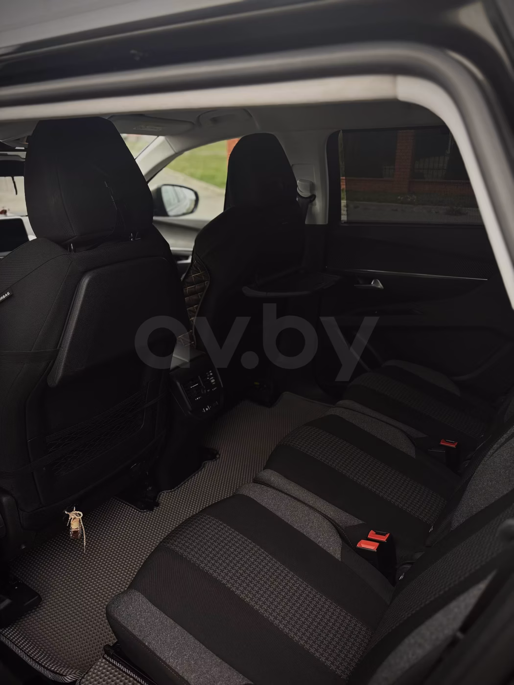 Peugeot 5008 фото 13