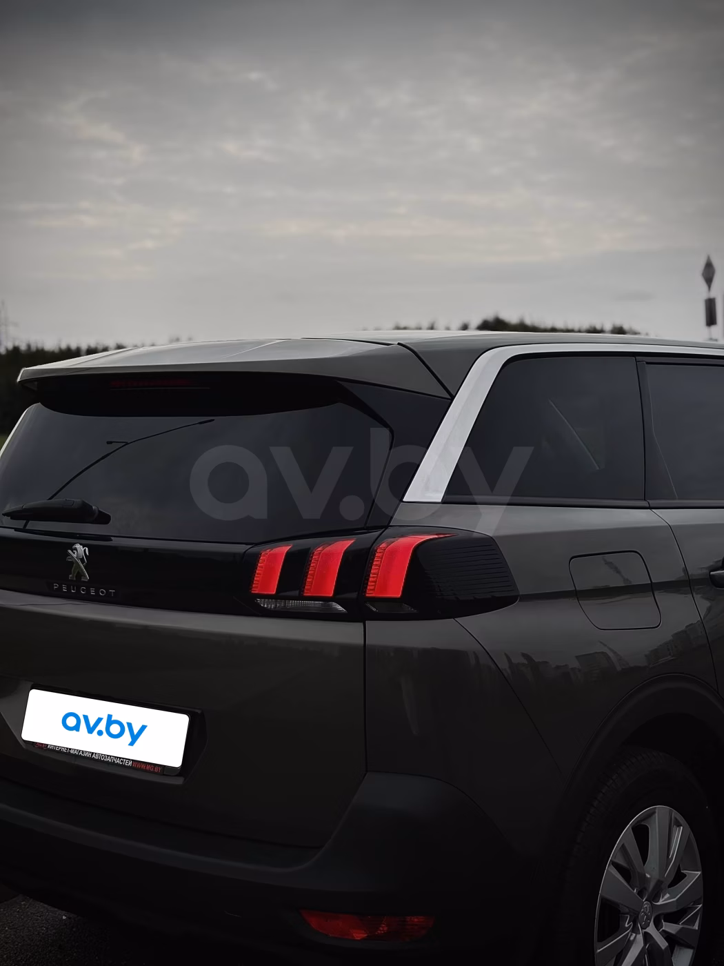 Peugeot 5008 фото 5