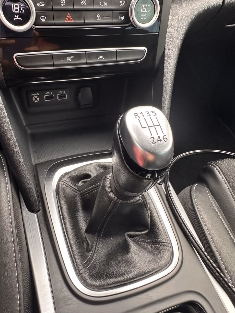 Renault Megane фото 21