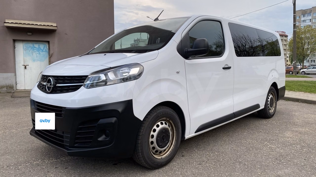 Opel Vivaro фото 5