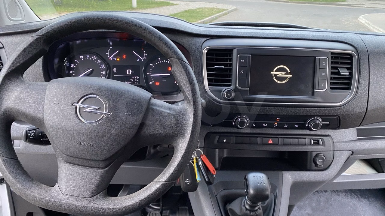 Opel Vivaro фото 15