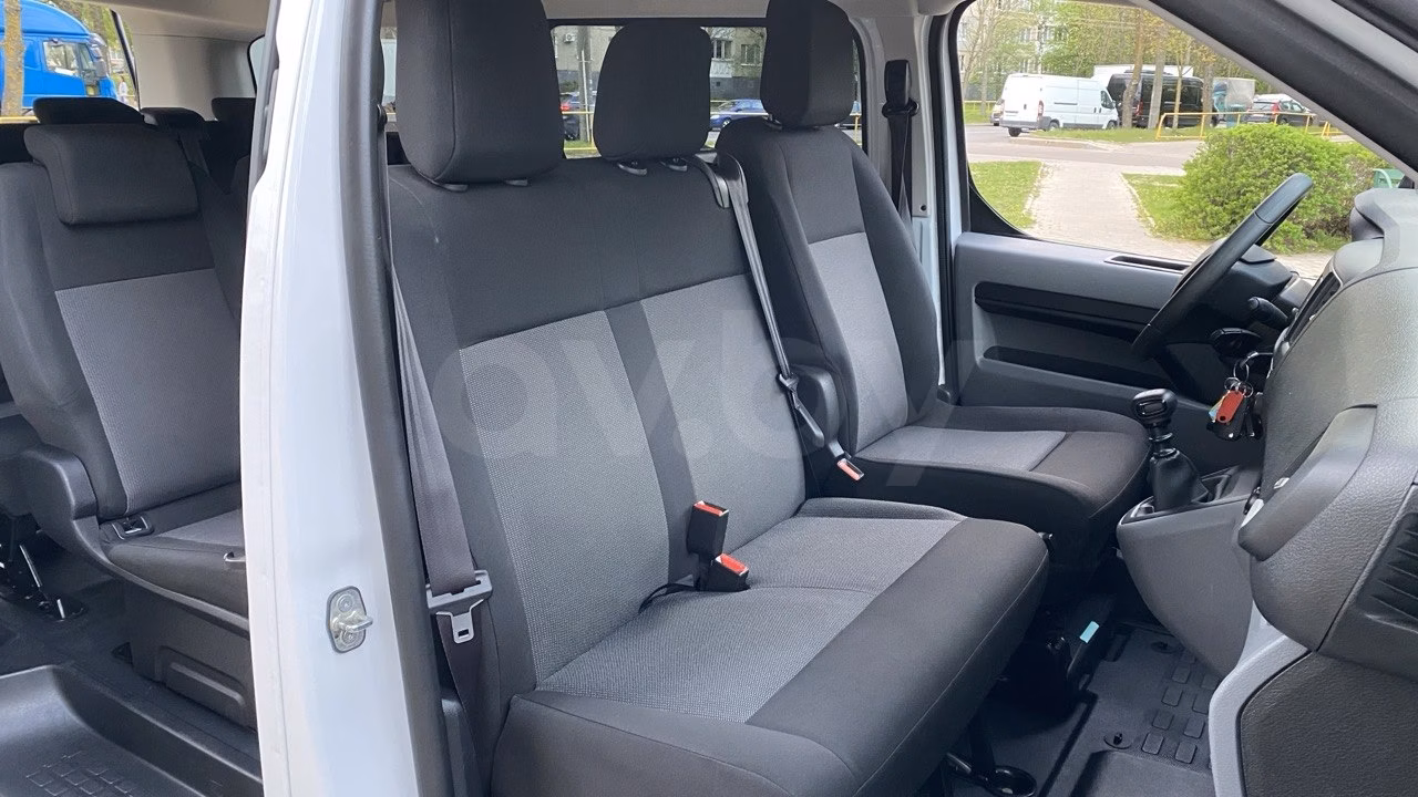 Opel Vivaro фото 16