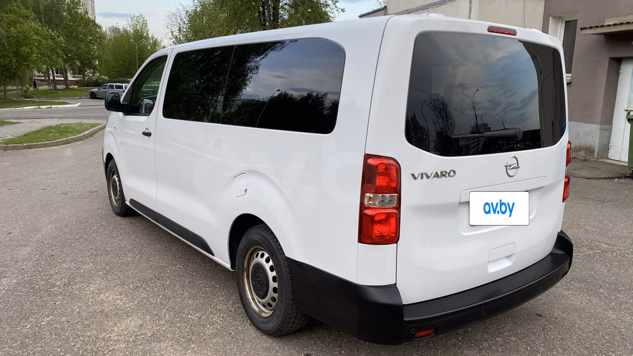 Opel Vivaro фото 7