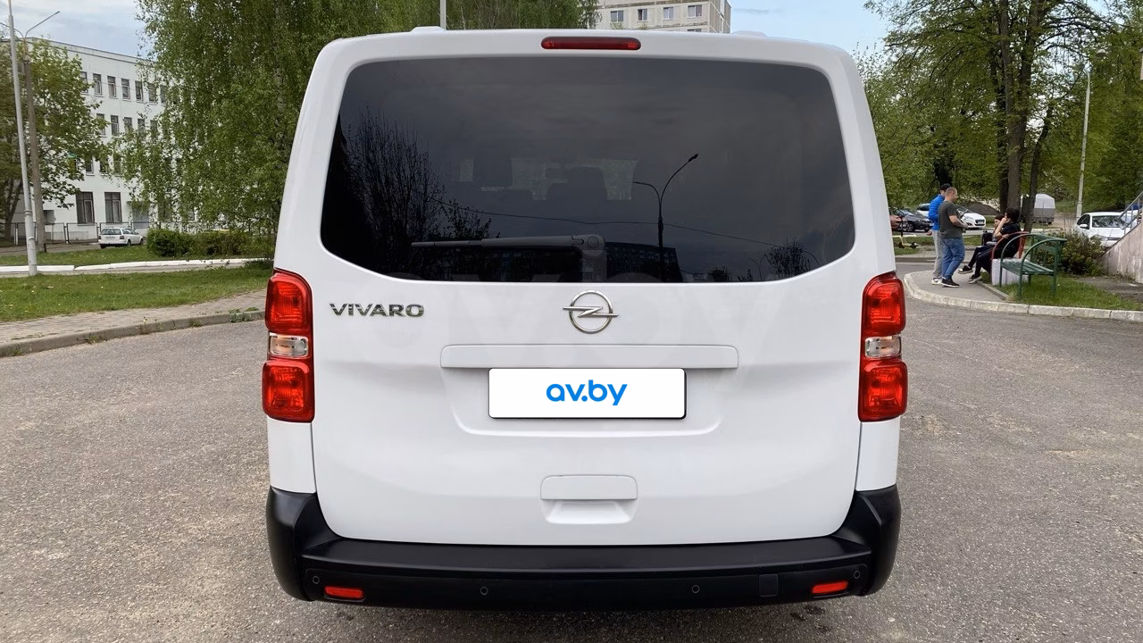 Opel Vivaro фото 8