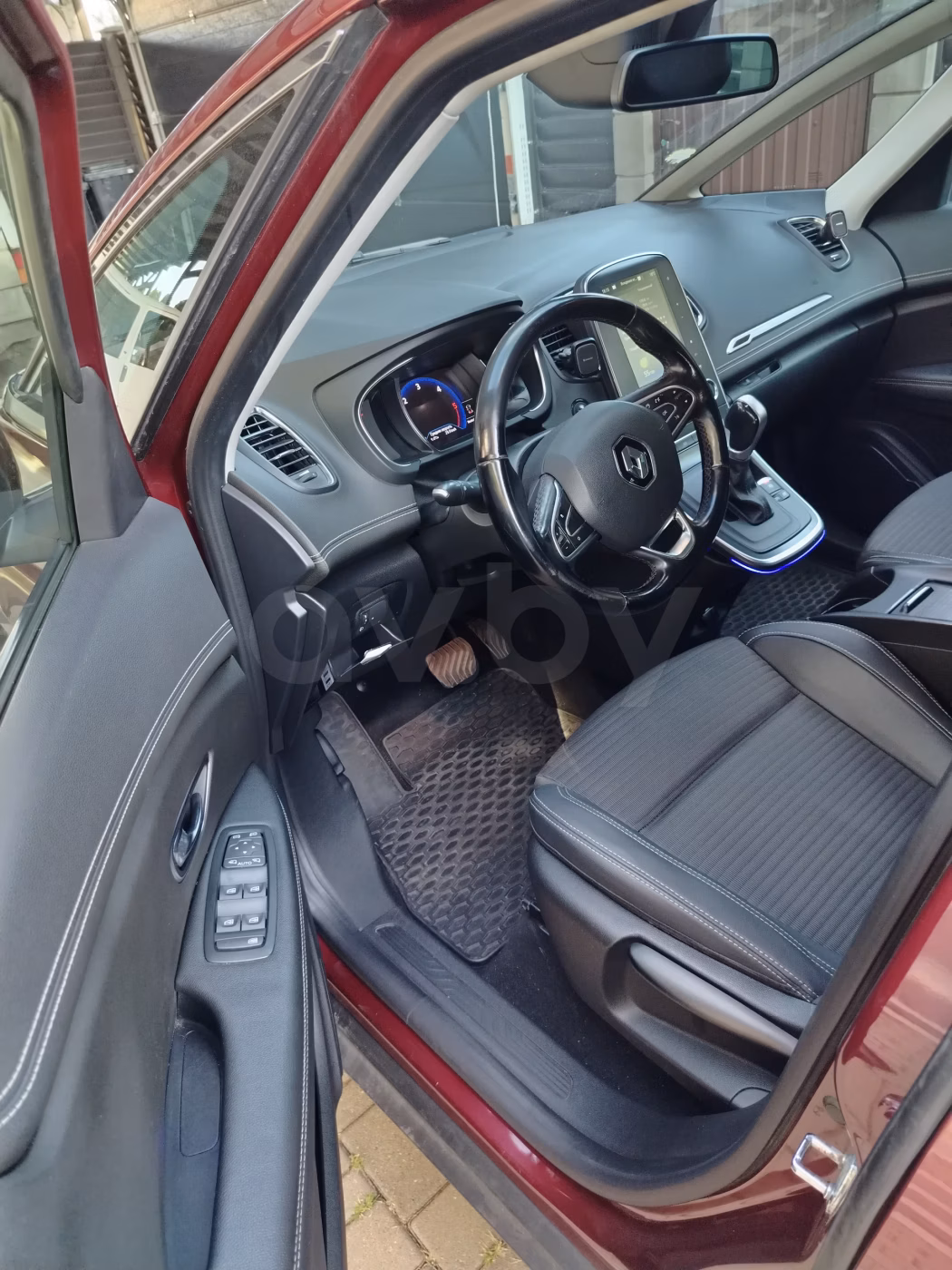 Renault Grand Scenic фото 5