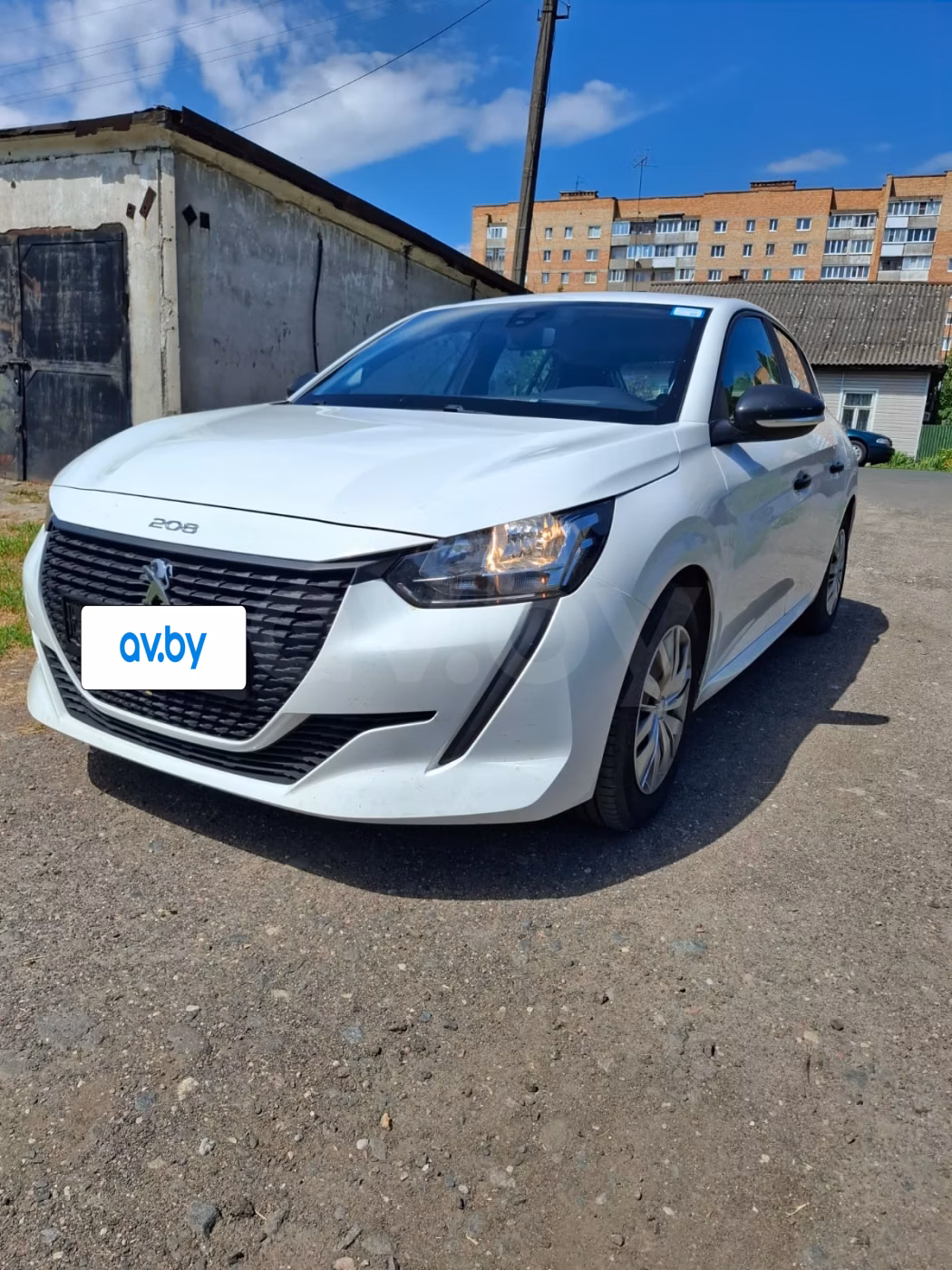 Peugeot 208 фото 3
