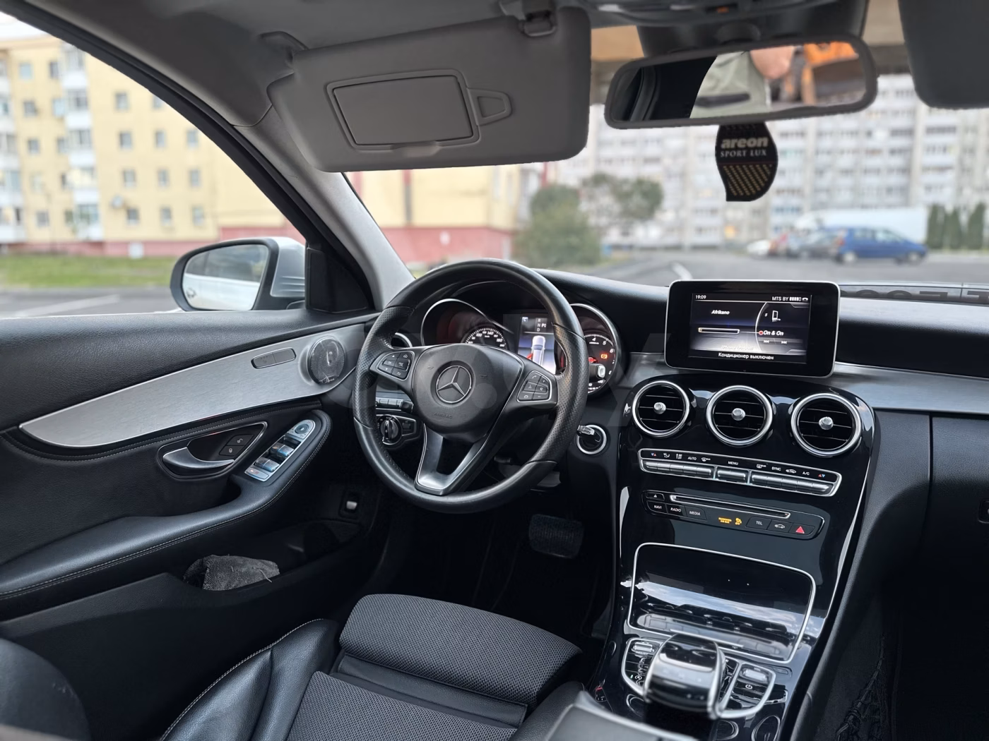 Mercedes-Benz C-Класс фото 24