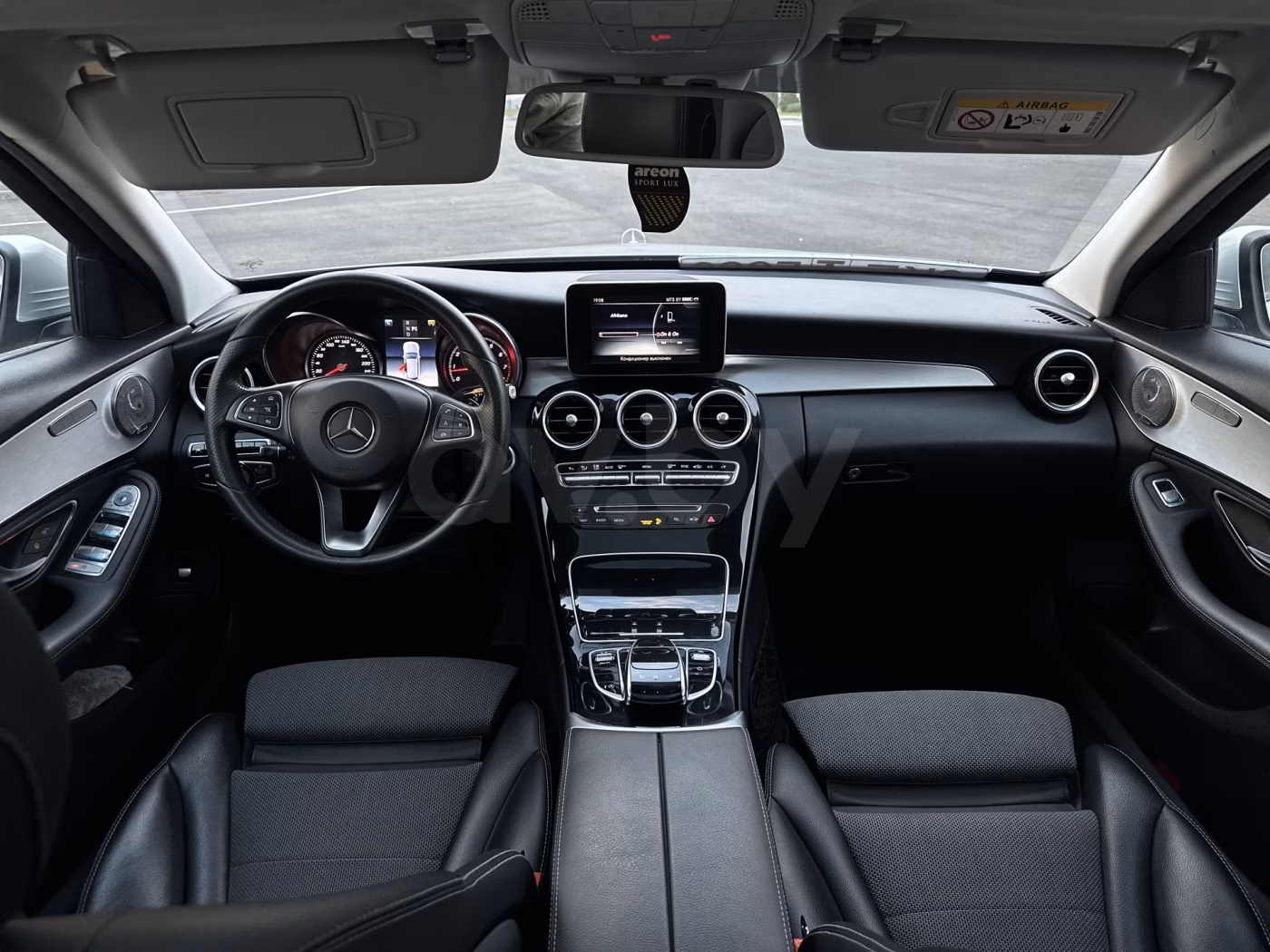 Mercedes-Benz C-Класс фото 23