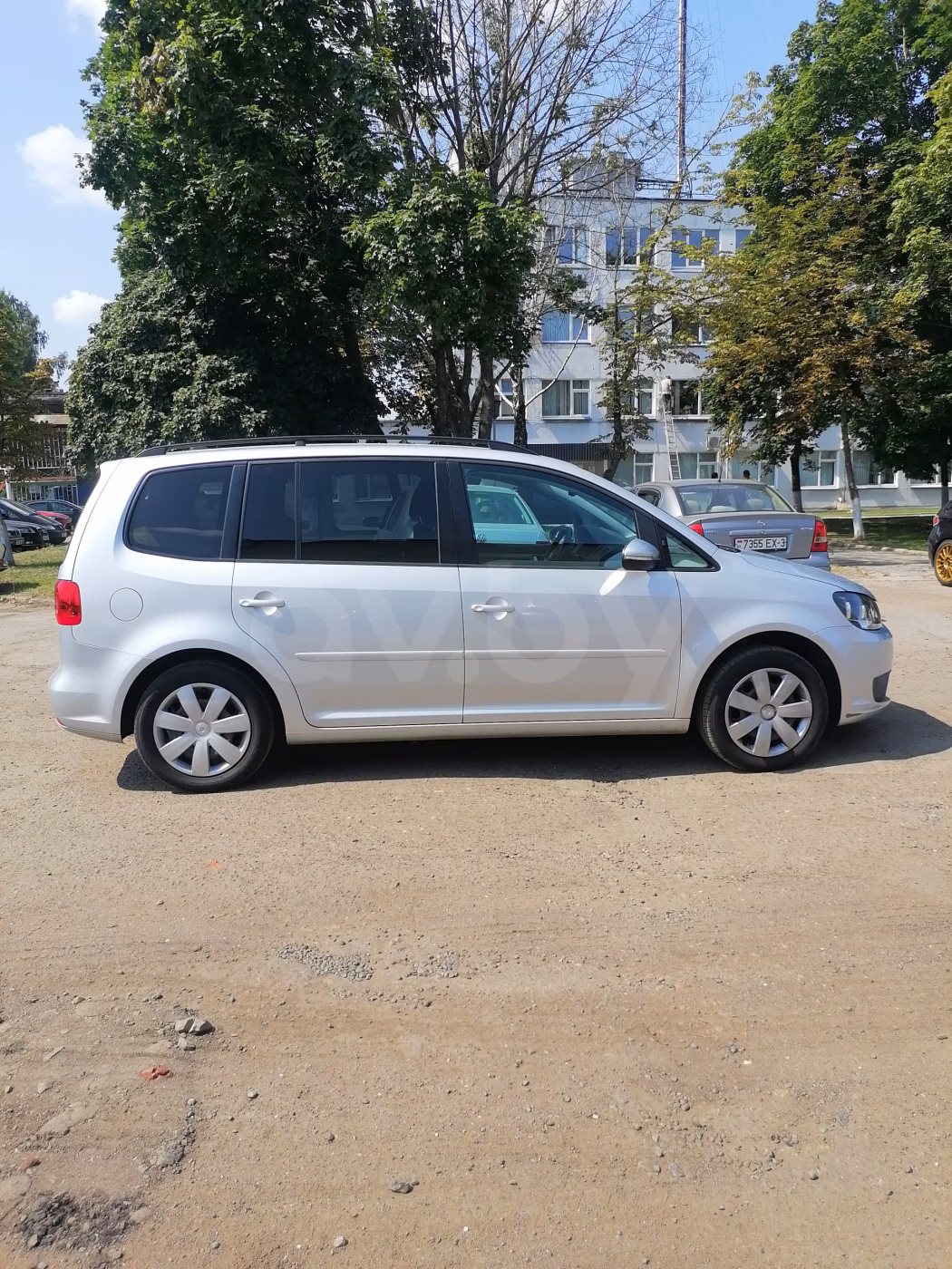 Volkswagen Touran фото 8
