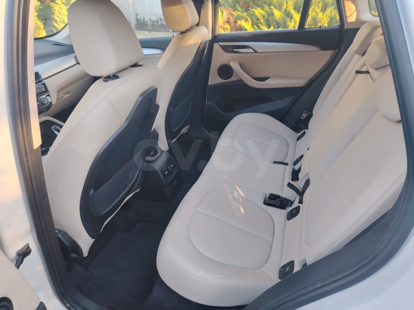 BMW X1 фото 8