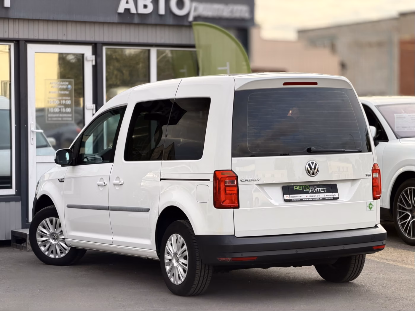 Volkswagen Caddy фото 9