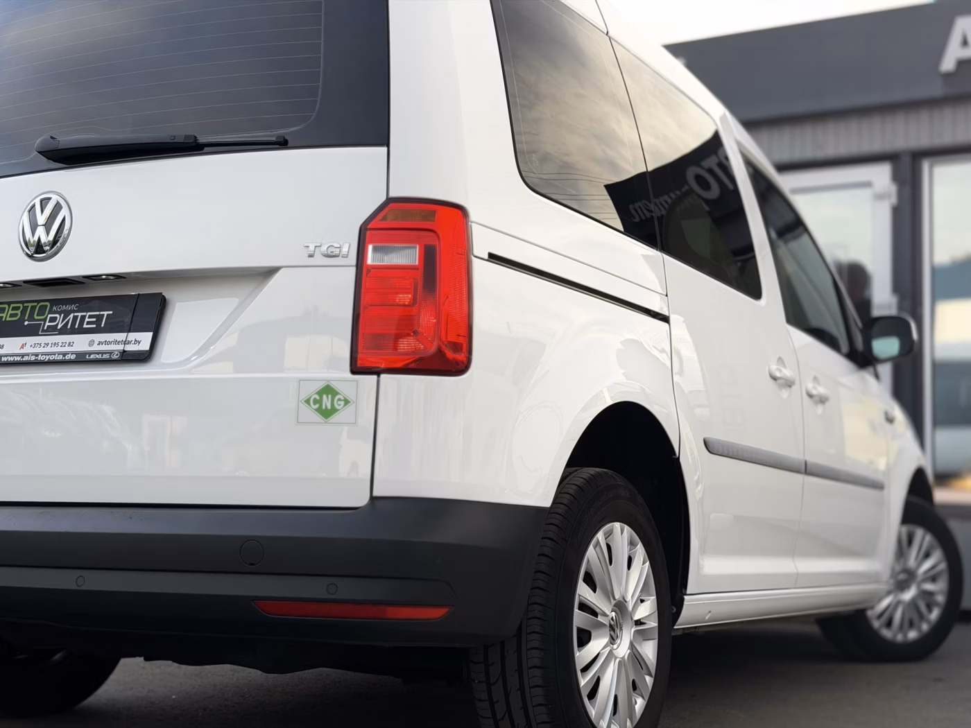 Volkswagen Caddy фото 13