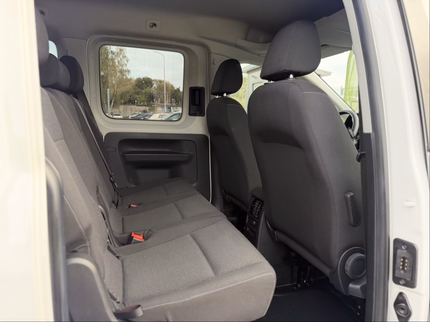 Volkswagen Caddy фото 26