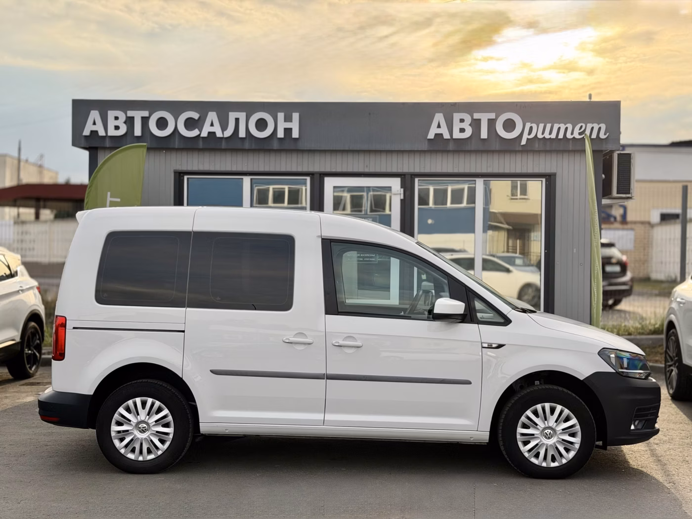 Volkswagen Caddy фото 6