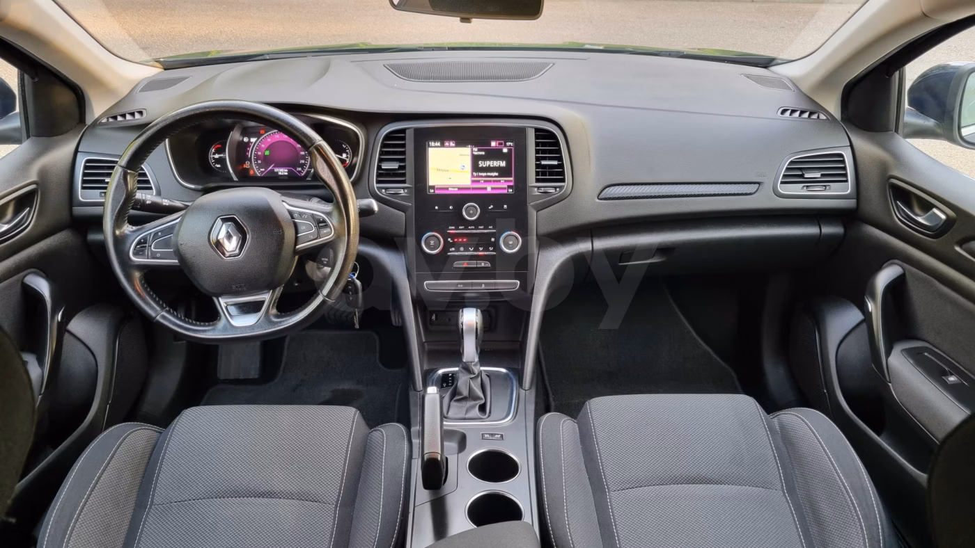 Renault Megane фото 6
