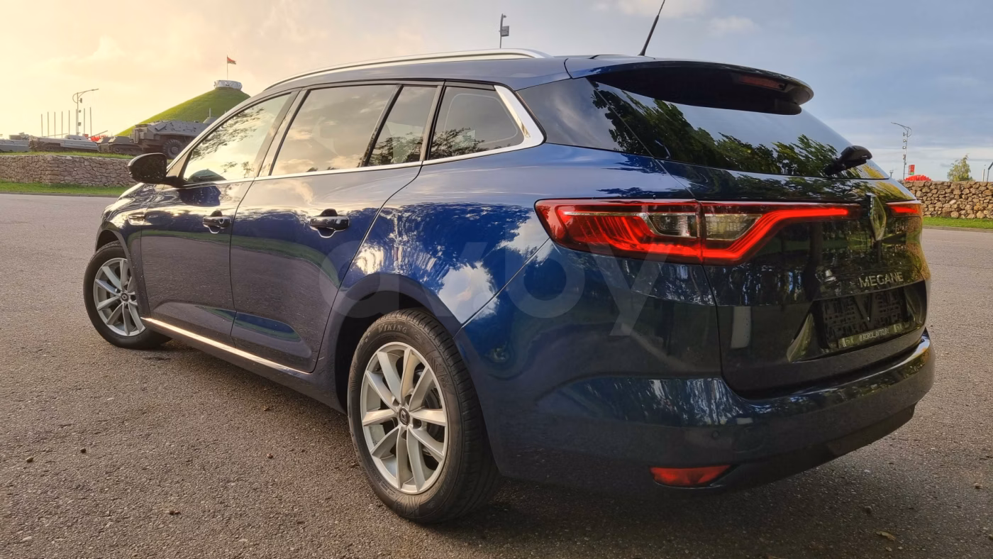 Renault Megane фото 10