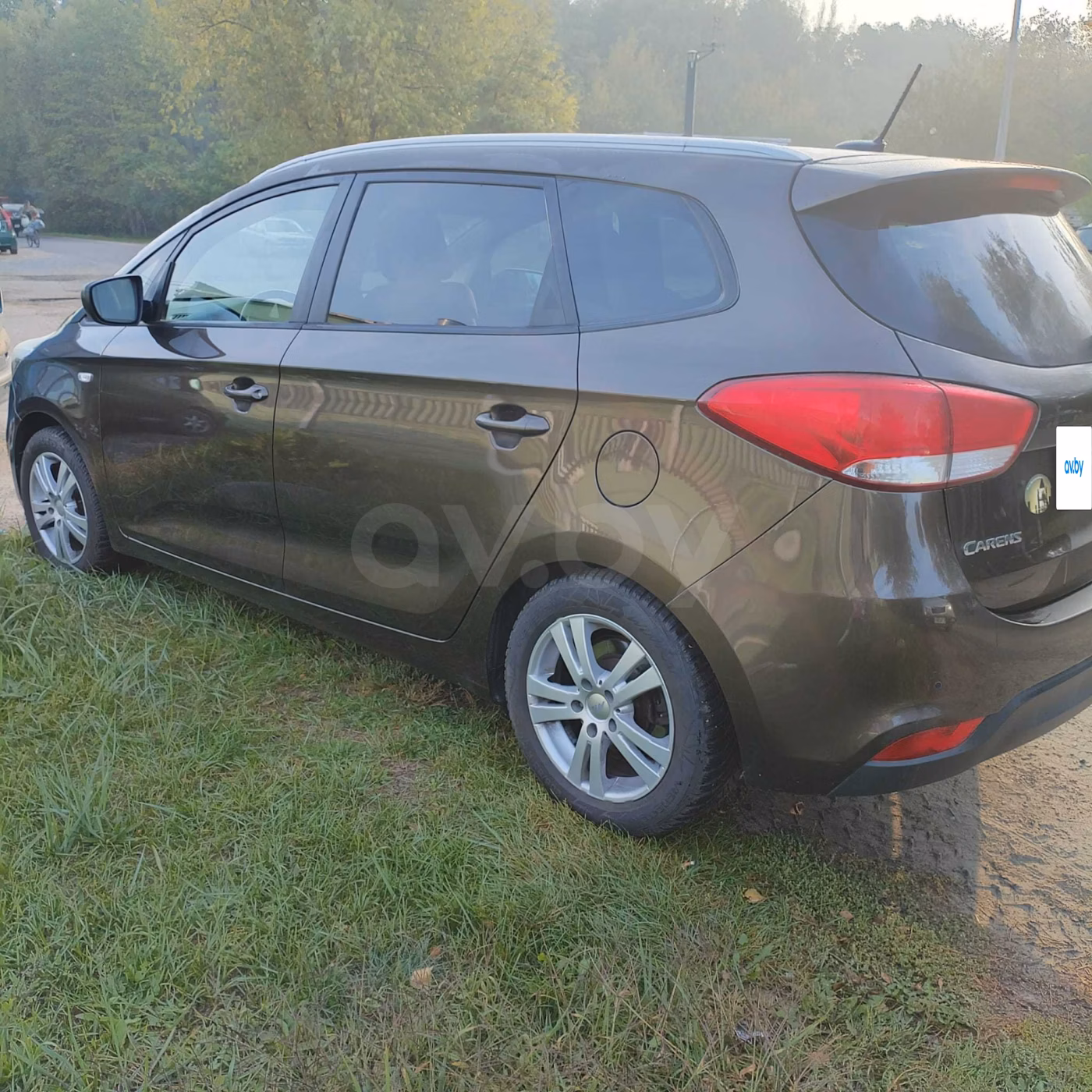 Kia Carens фото 4