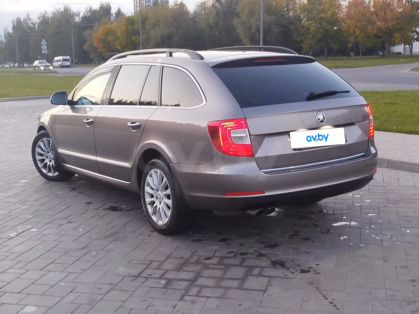 Skoda Superb фото 10