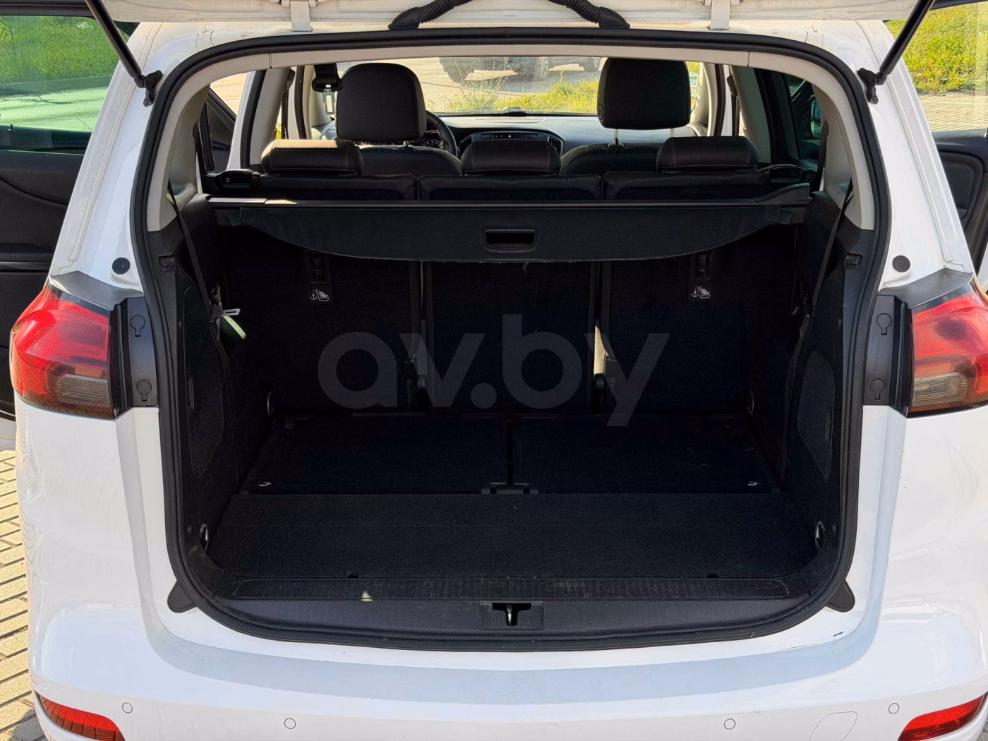 Opel Zafira фото 7