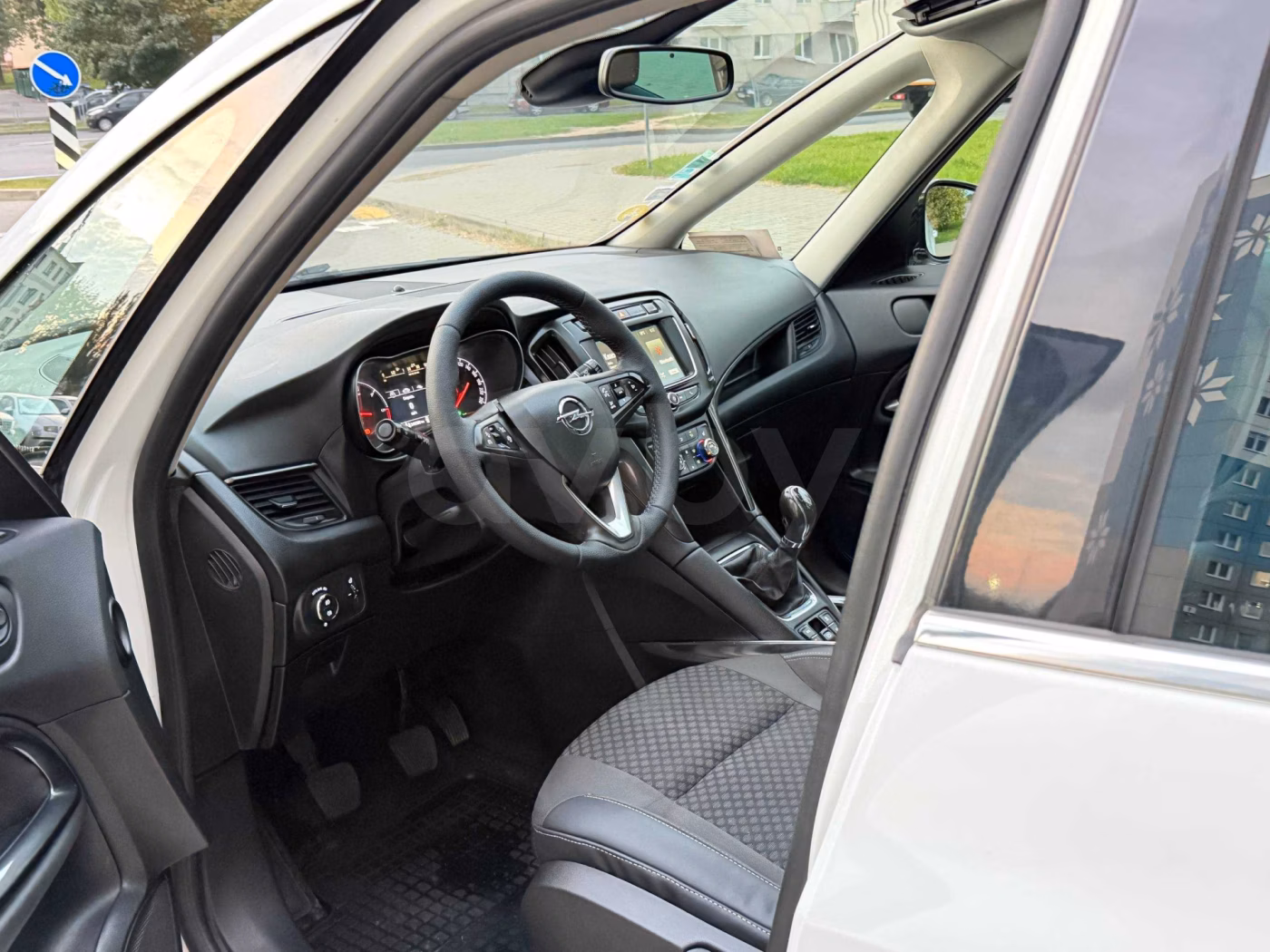 Opel Zafira фото 14