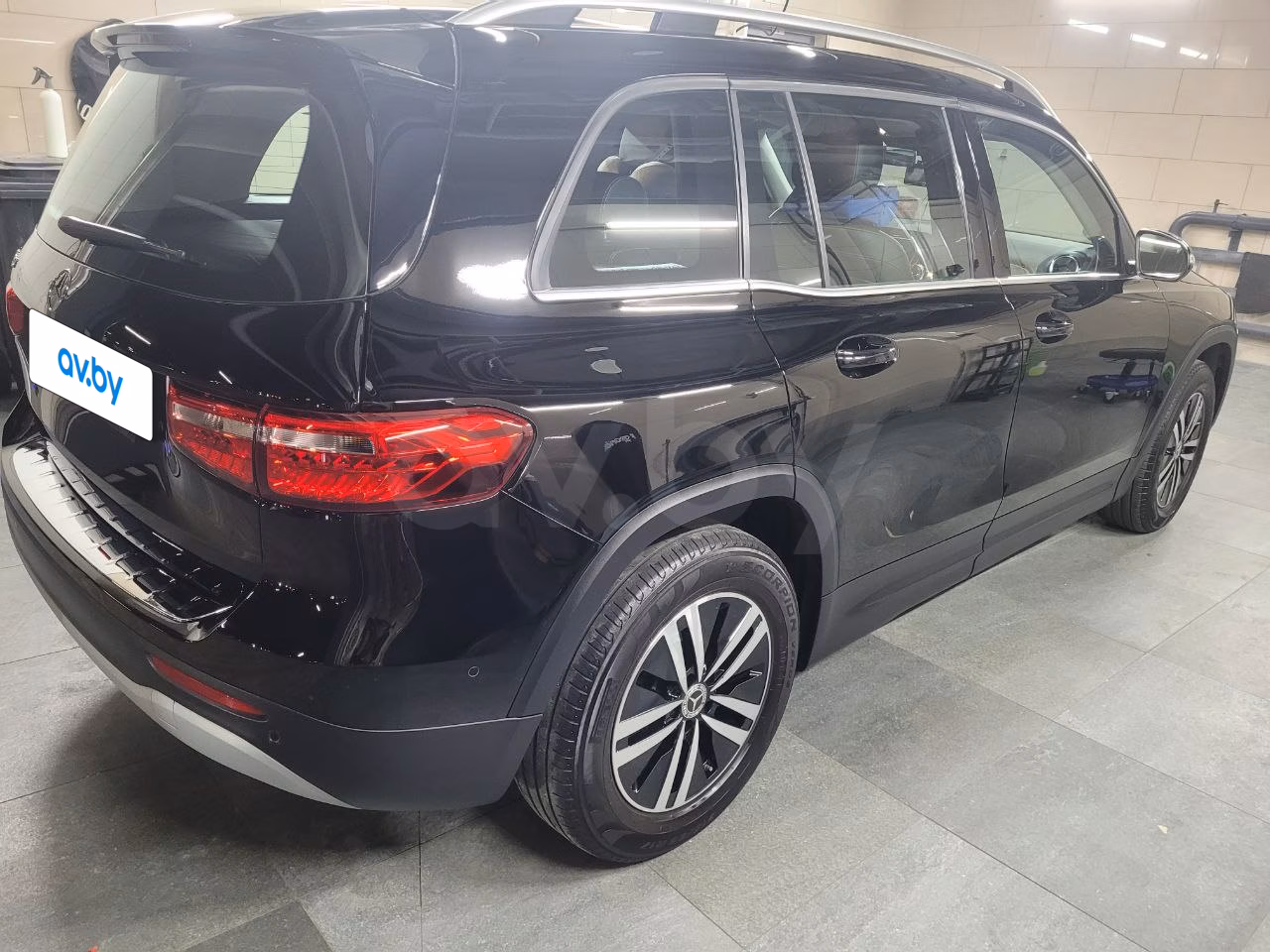 Mercedes-Benz GLB фото 9