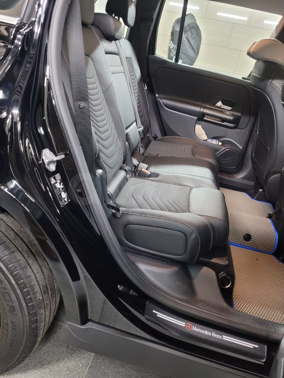 Mercedes-Benz GLB фото 7