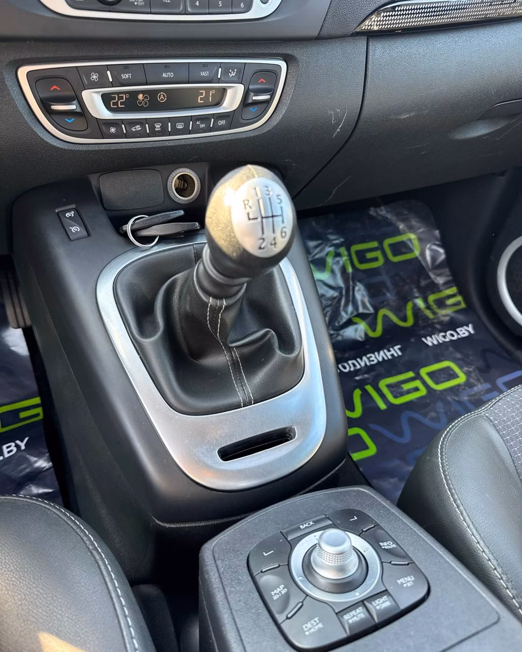 Renault Grand Scenic фото 12