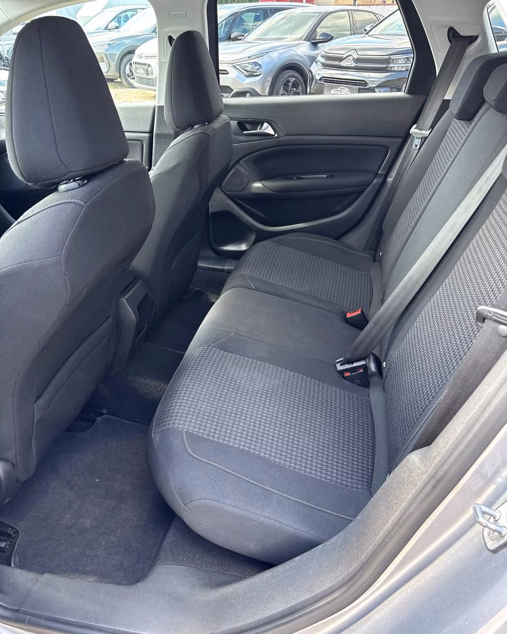 Peugeot 308 фото 14