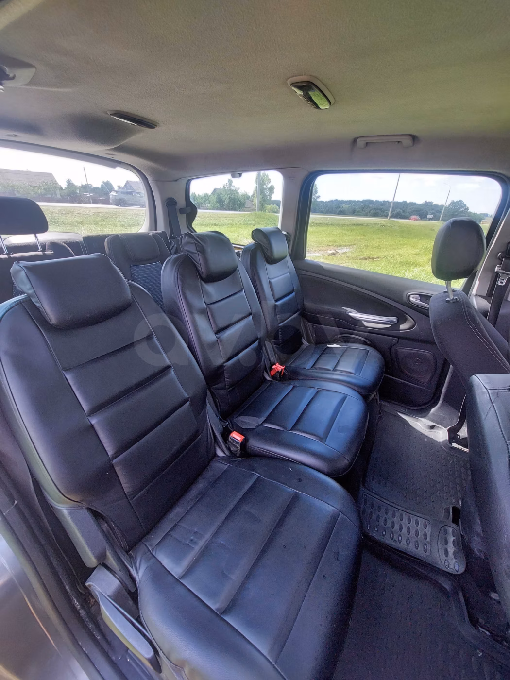 Ford Galaxy фото 10