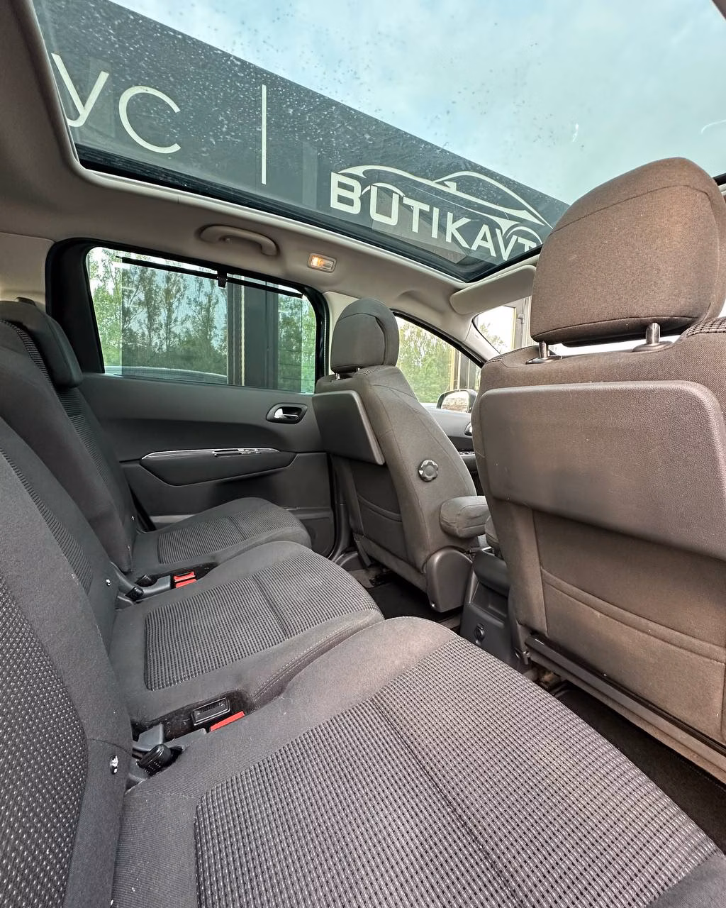 Peugeot 5008 фото 13