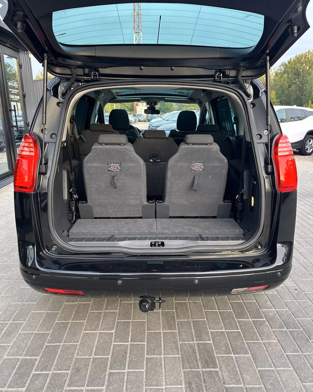 Peugeot 5008 фото 14