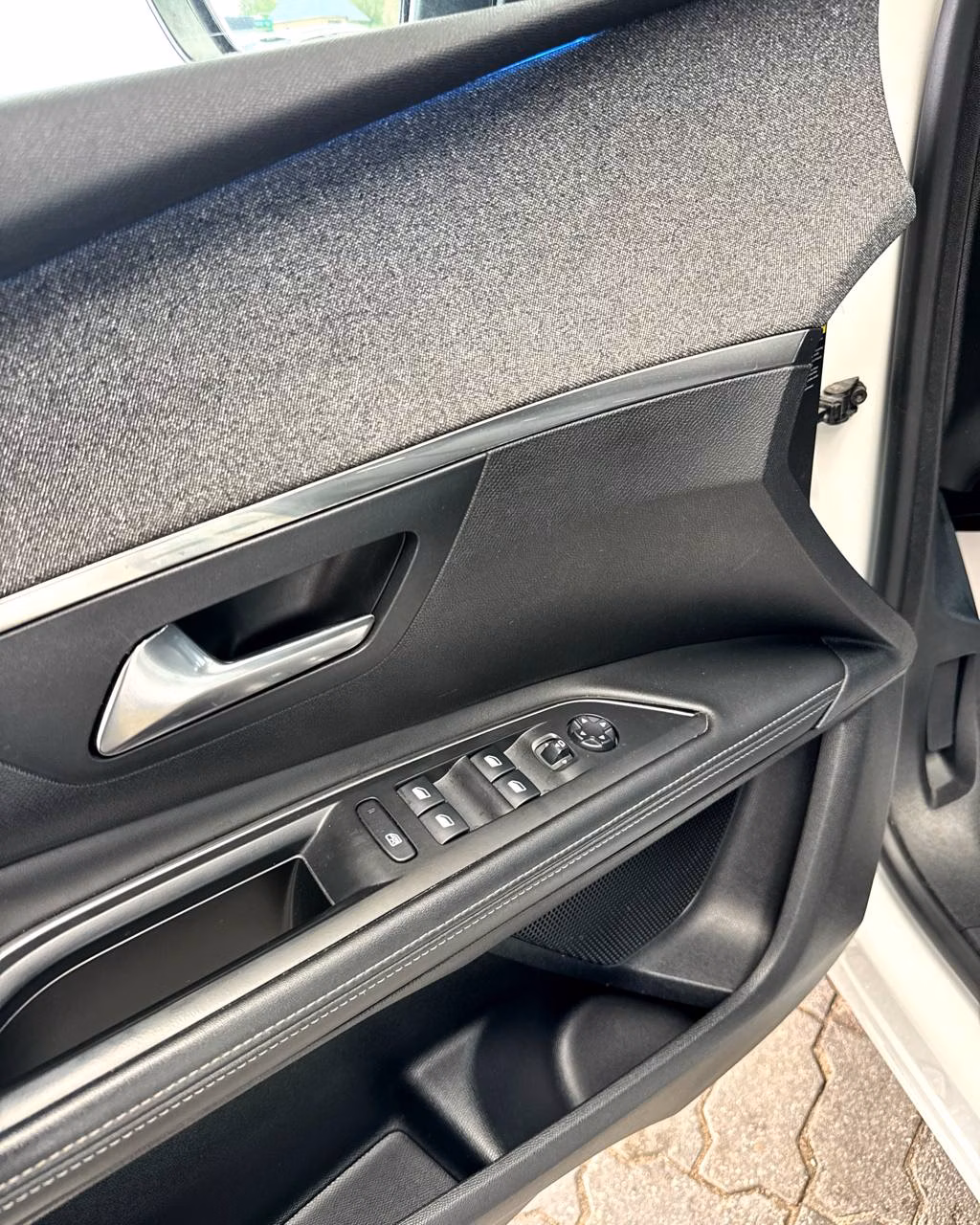 Peugeot 5008 фото 9